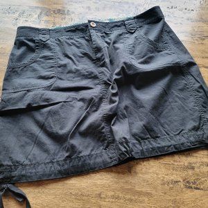 Old Navy Skirt Black w/Ties Size 16